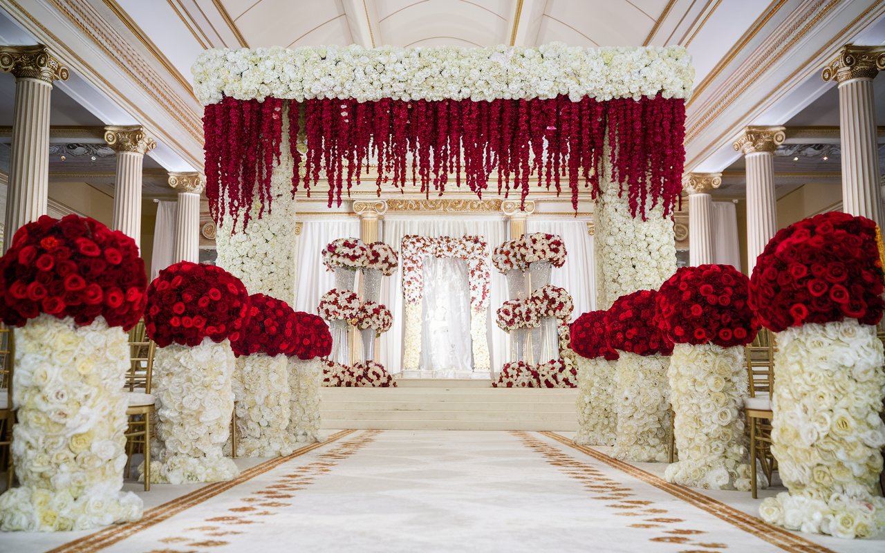 20 Red and White Wedding Inspirations That Are the Definition of ...