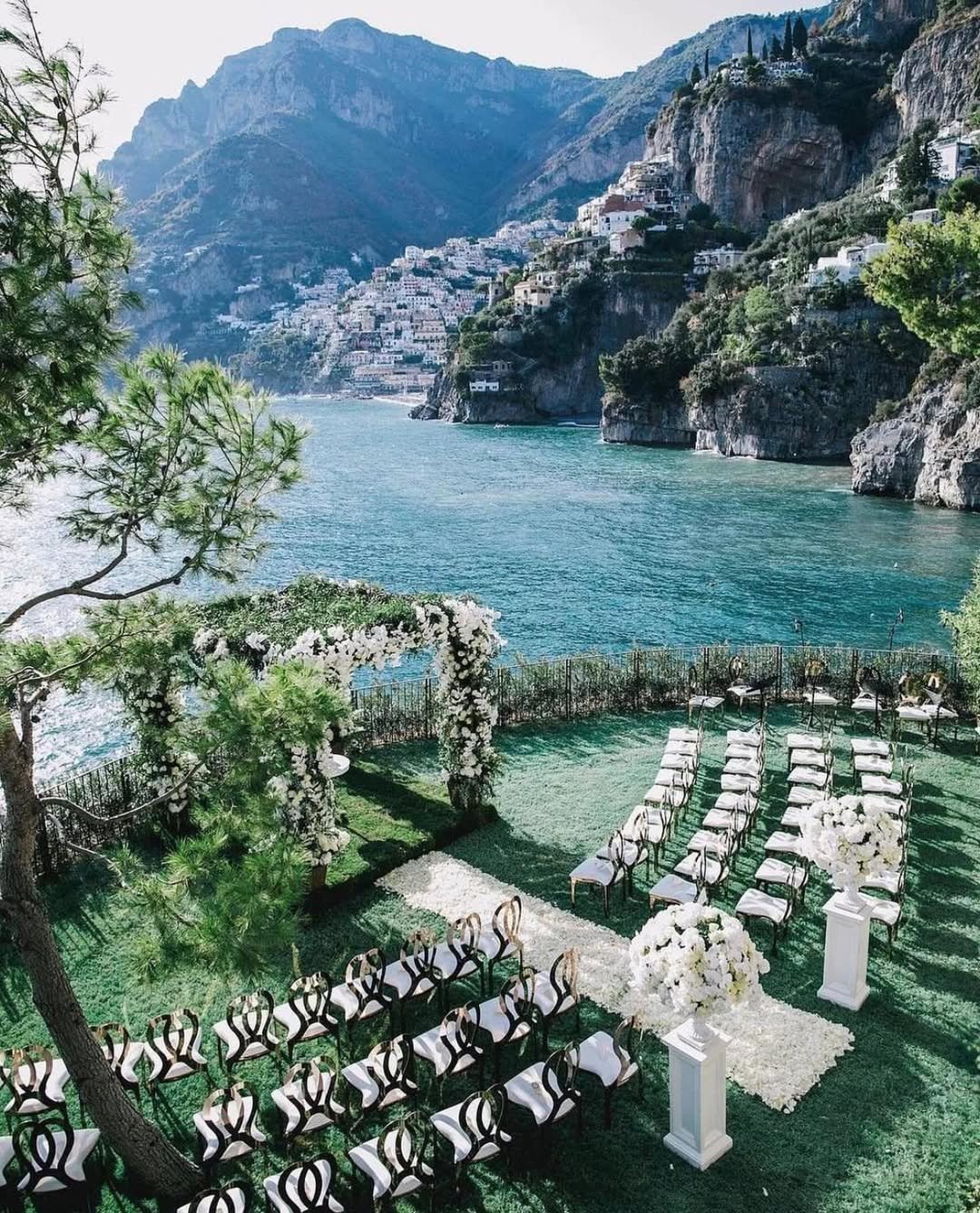 Amalfi Horizon 