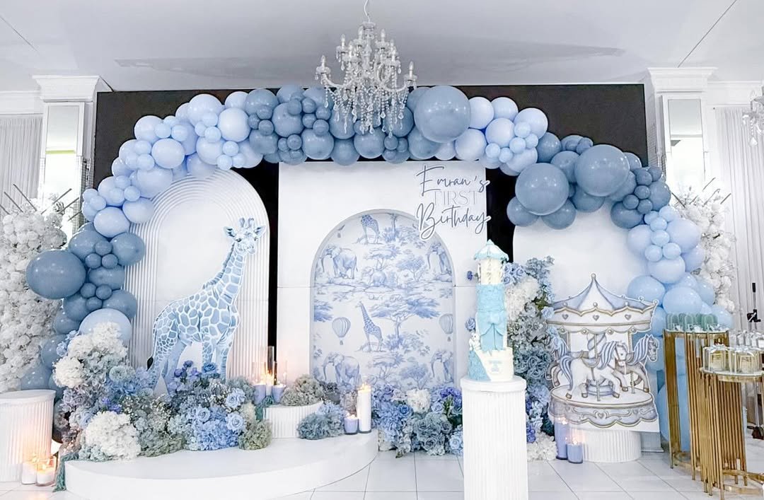 Blue Safari Elegance
