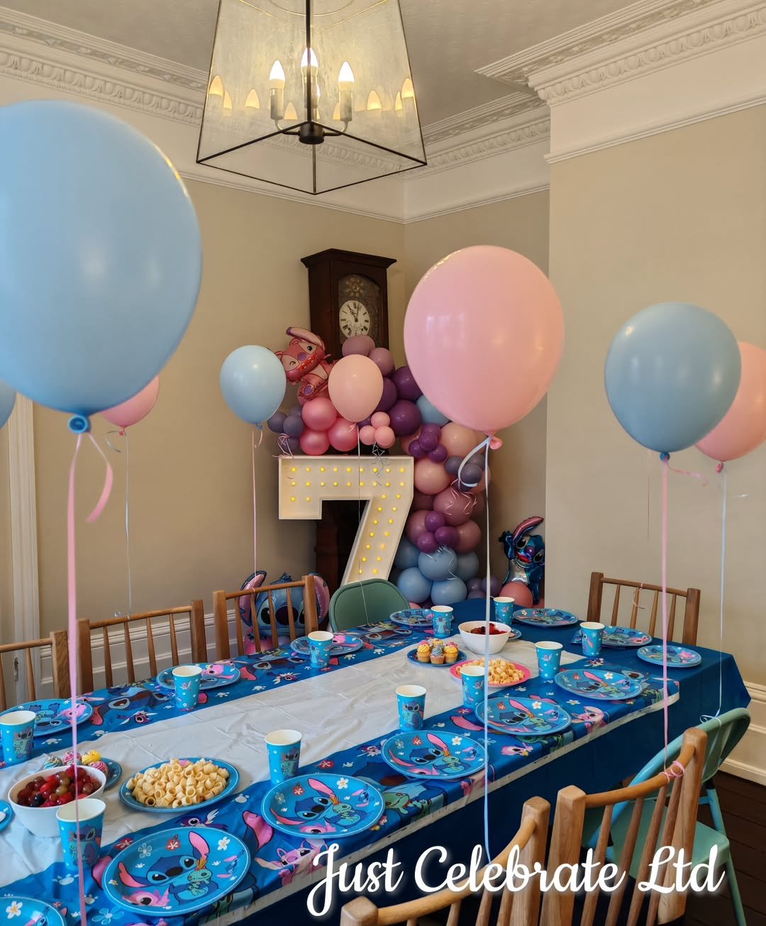 Bold Balloon Backdrop 