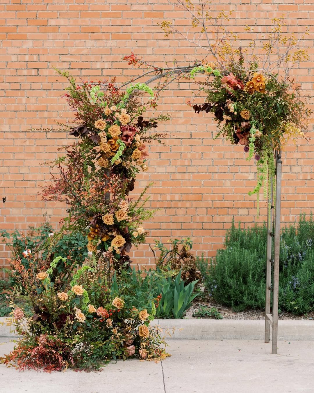 Brick Backdrop Arch 