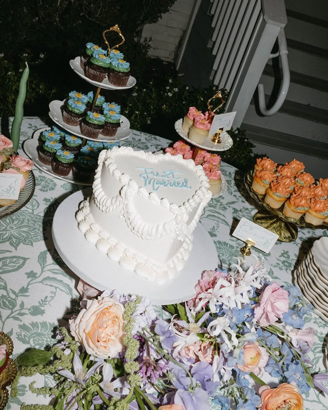 Classic Tiered Cupcake Display 