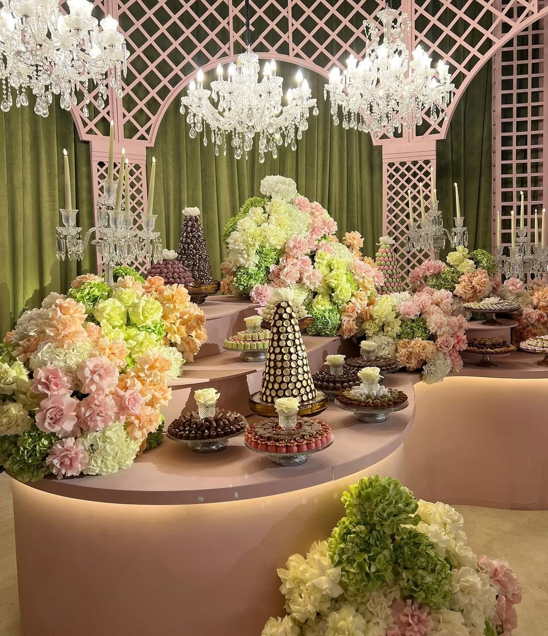 Floral Luxe Fantasy