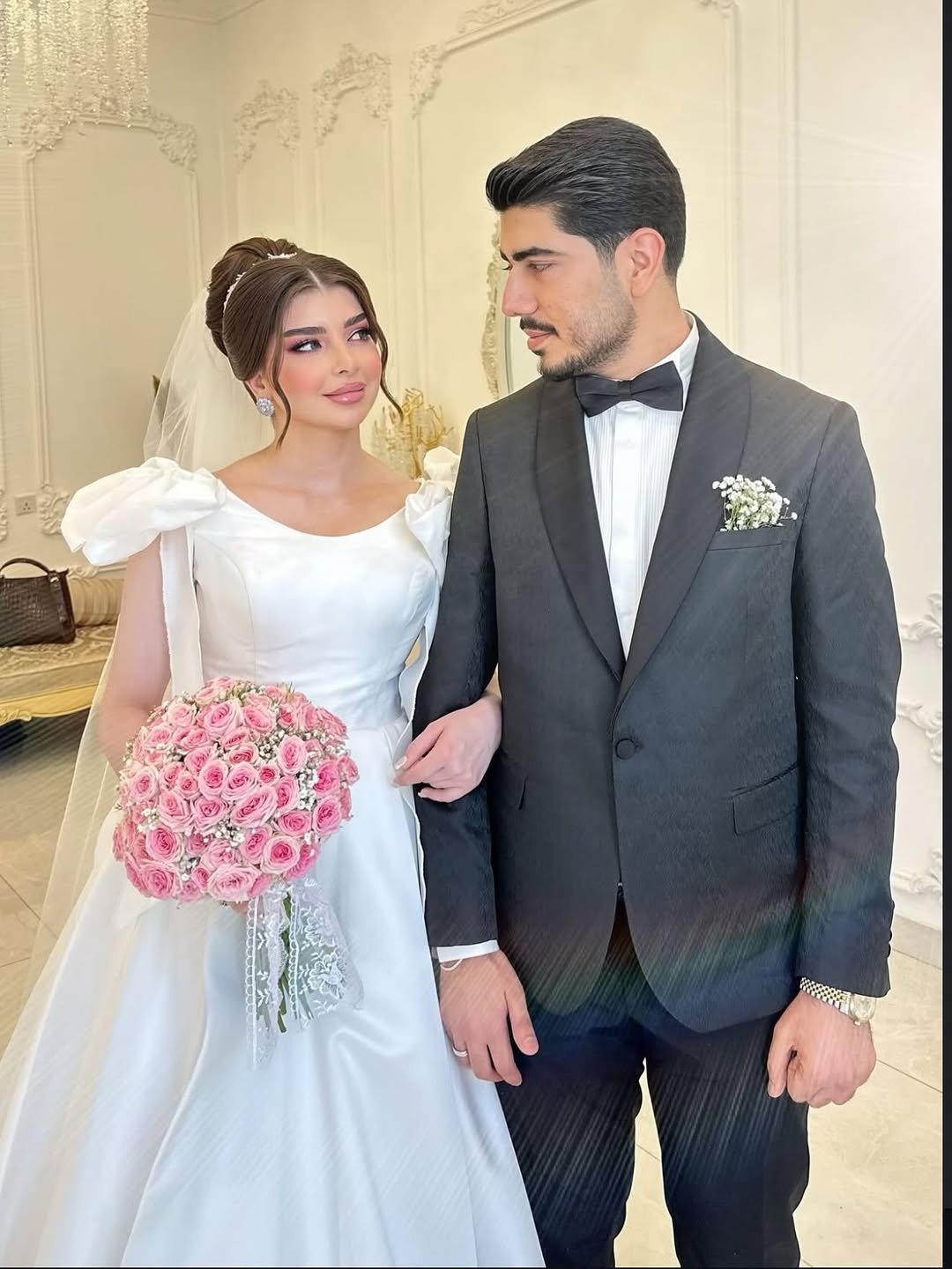  Modern Classic Elegance 