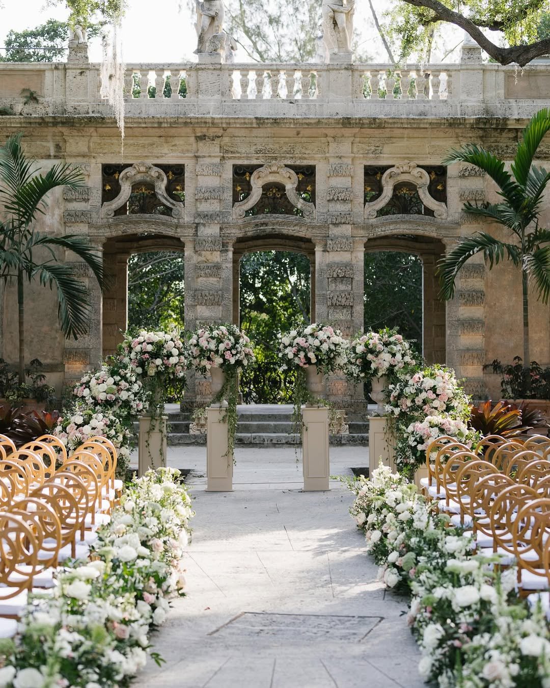 Old-World Garden Grandeur