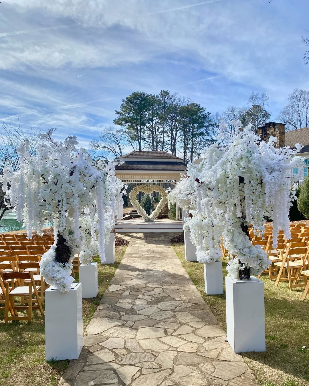Outdoor Fairytale Aisle 