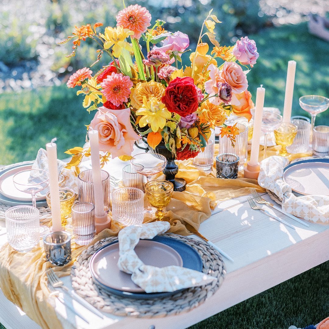 Playful Sunshine Setting 
