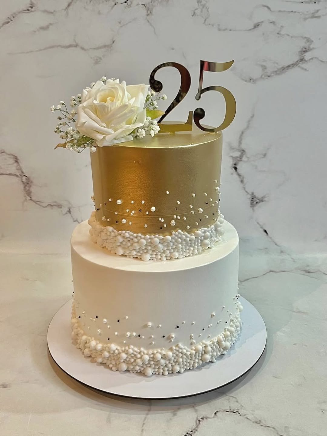 Pure Gold Elegance