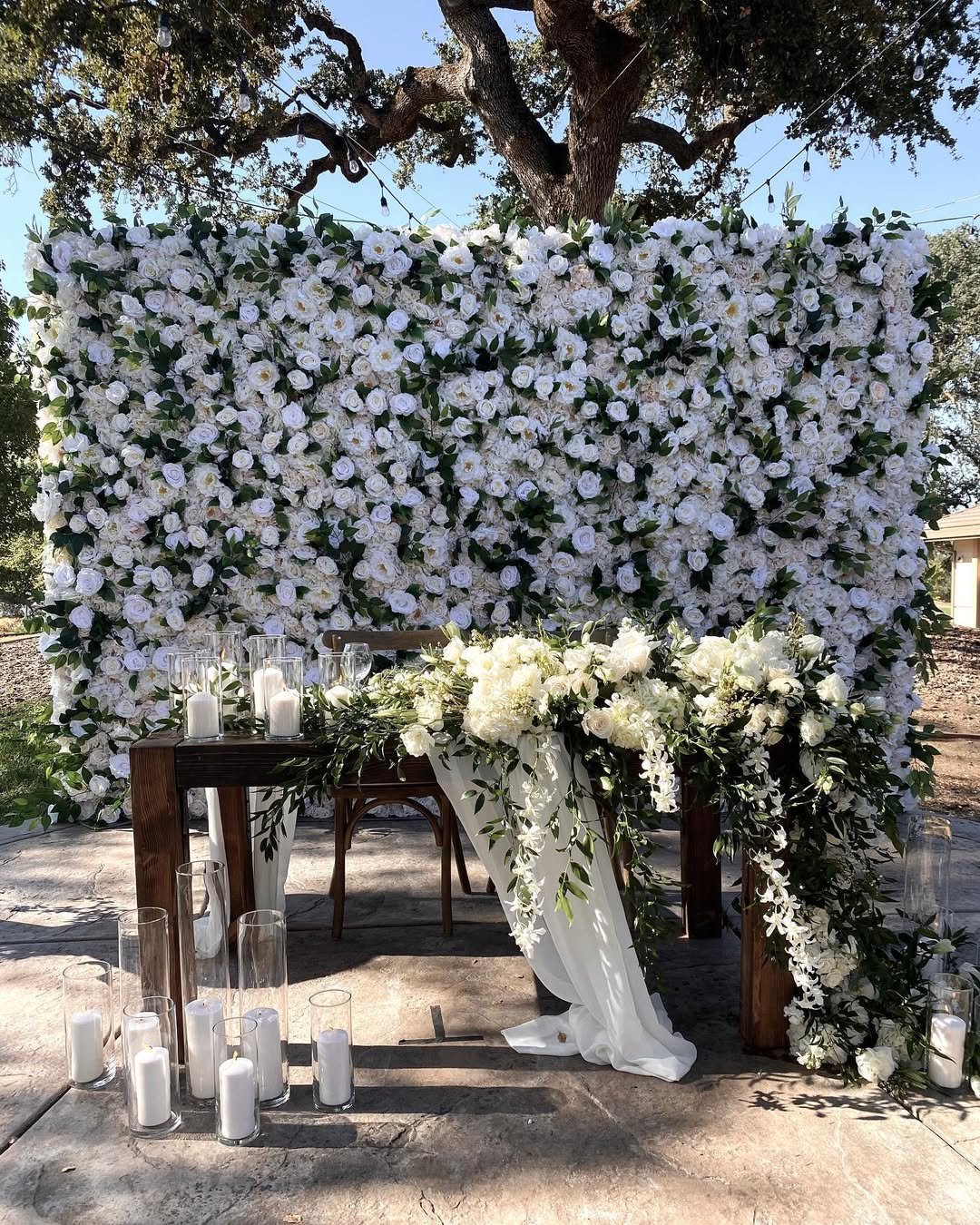 Regal Floral Illusion 