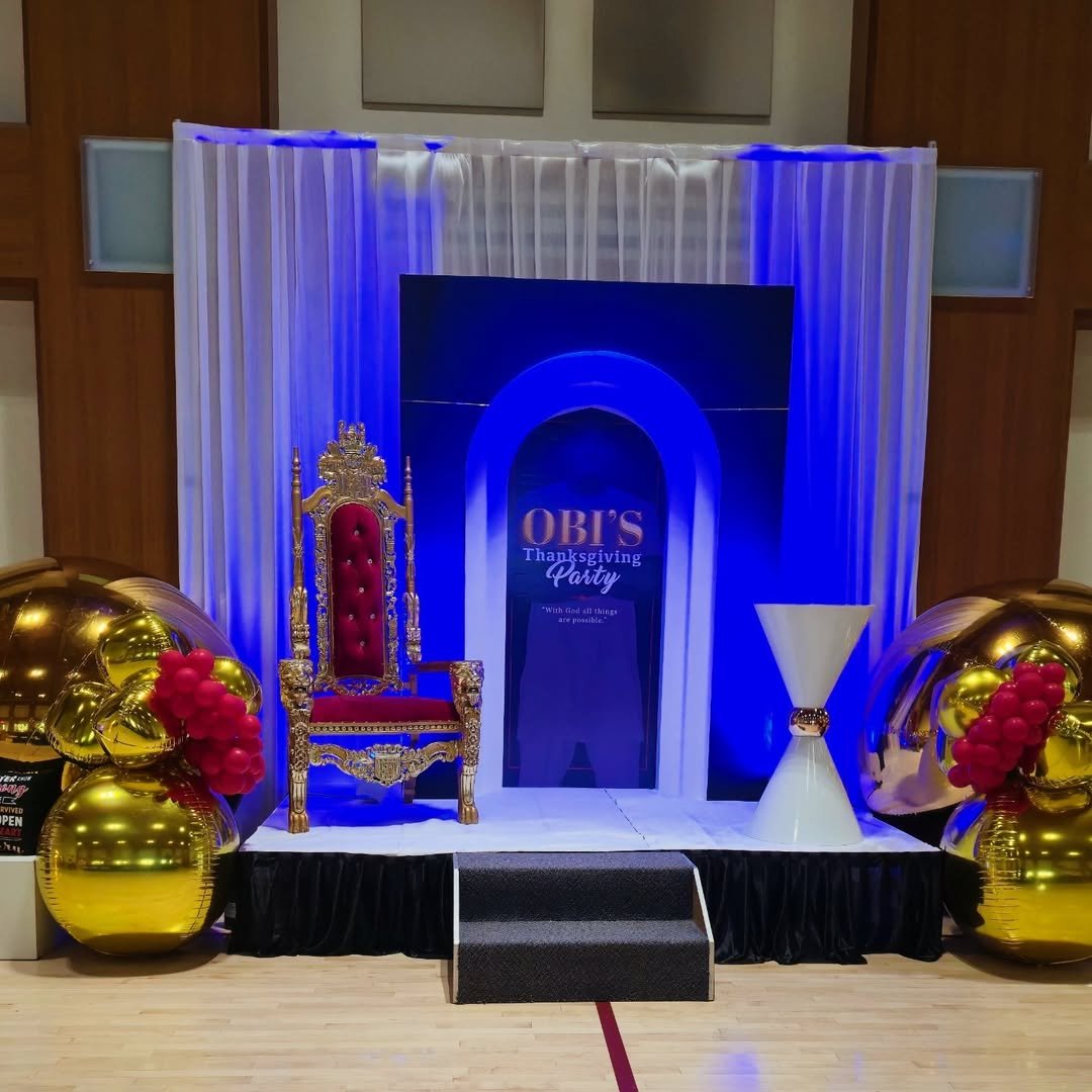 Regal Thanksgiving Stage 