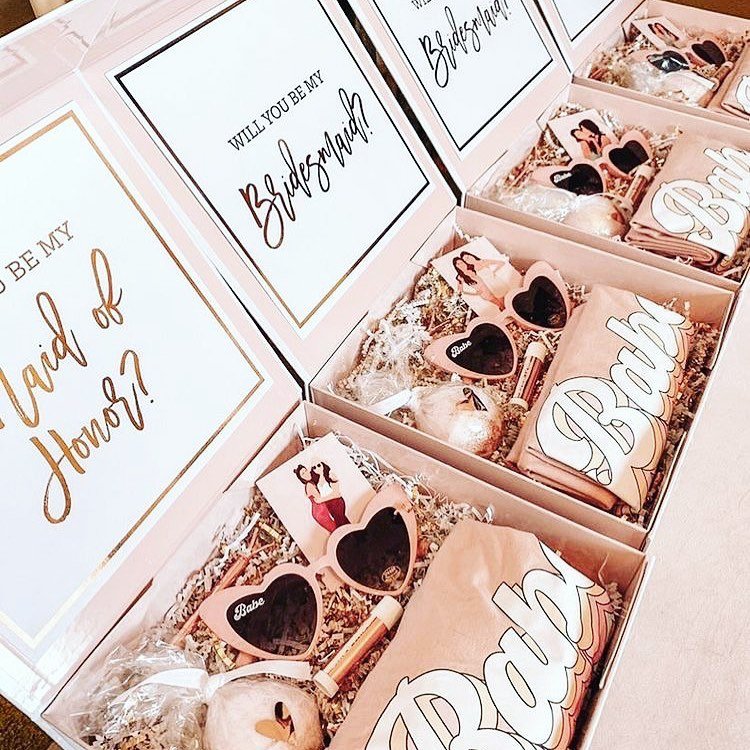 Retro Babe Box 
