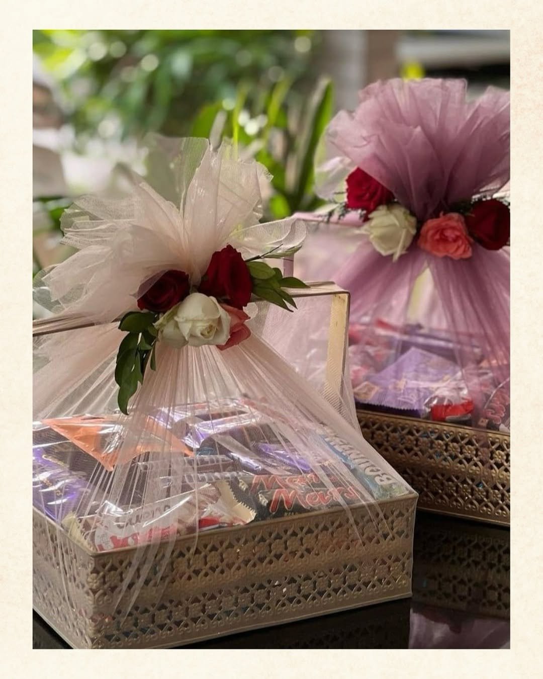  Romantic Hamper Style 