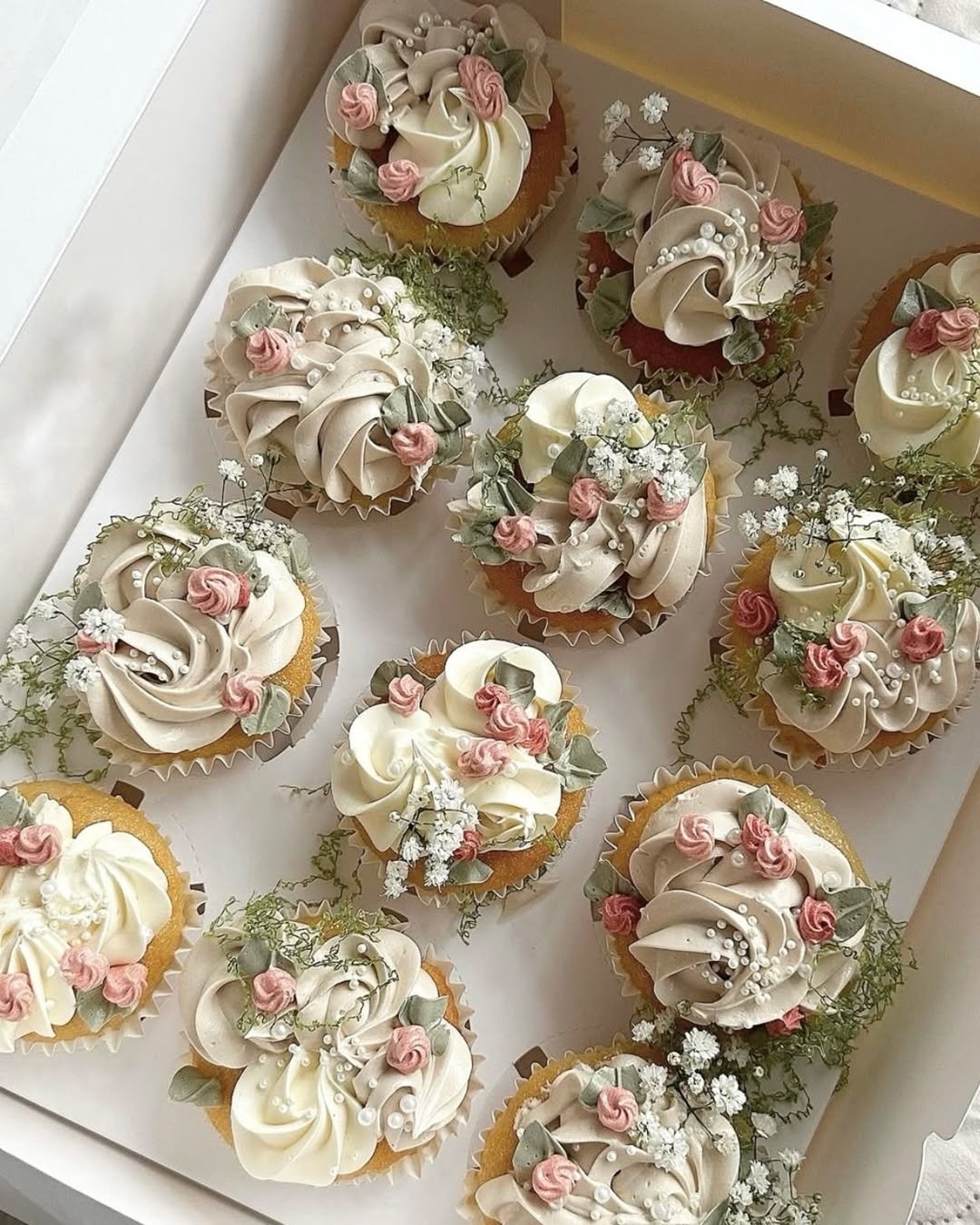 Rustic Romance Cupcakes 