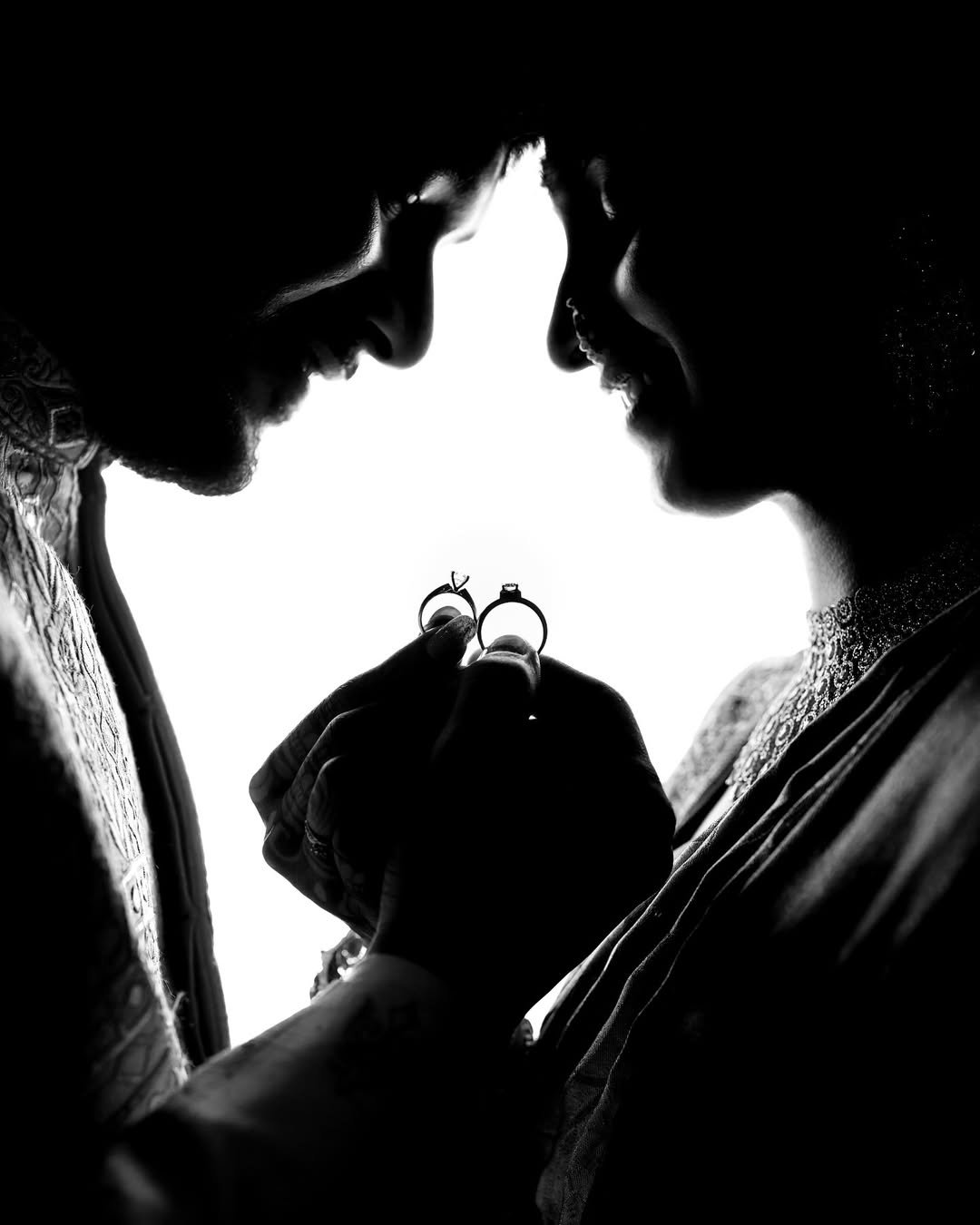  Silhouette Story 