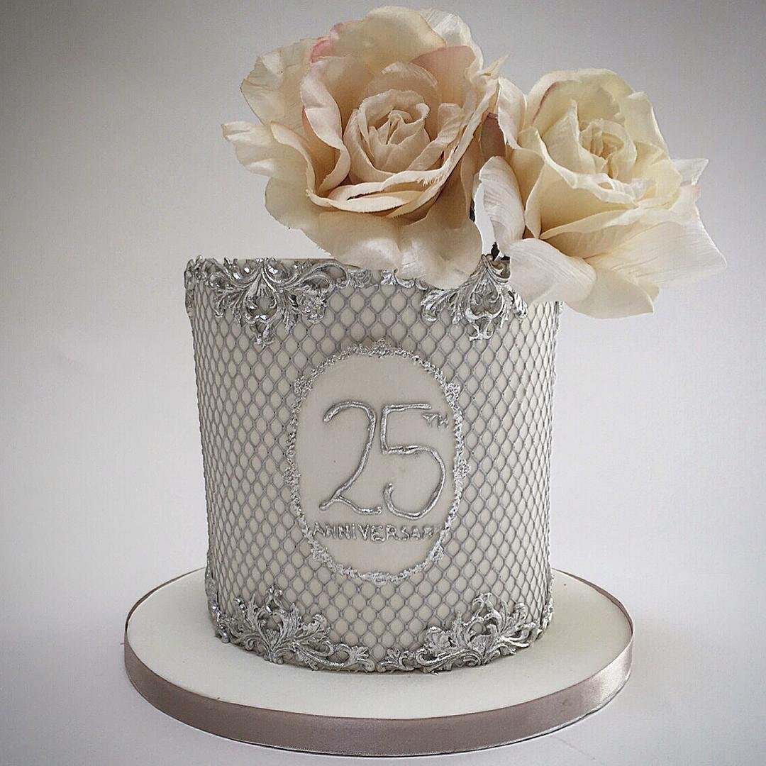 Silver Lace Beauty 