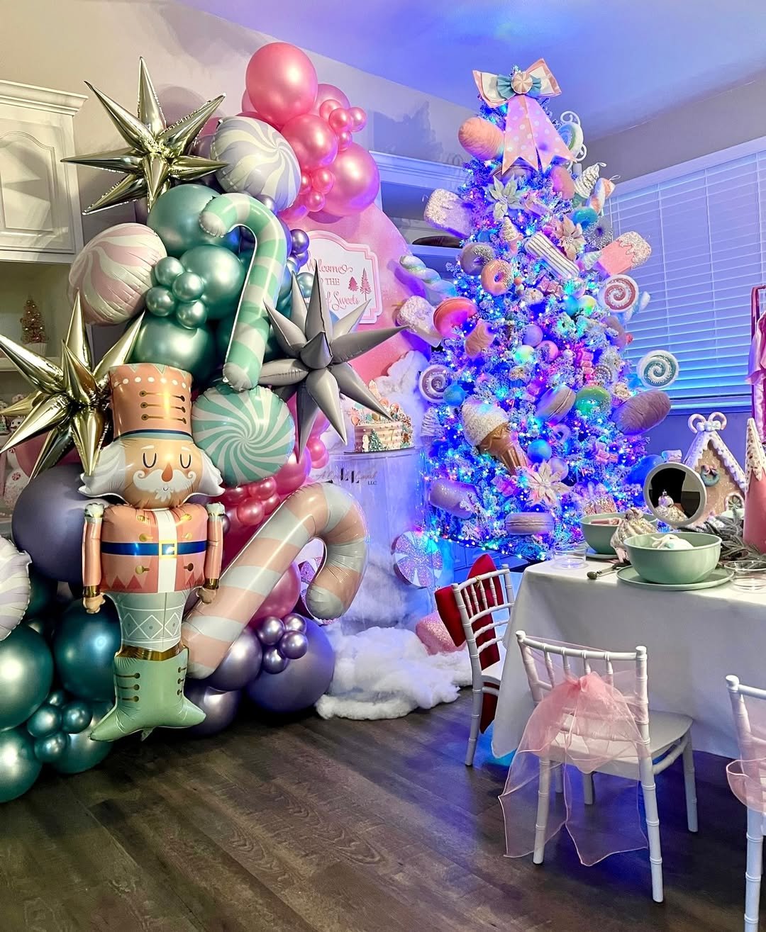  Sugarplum Wonderland 
