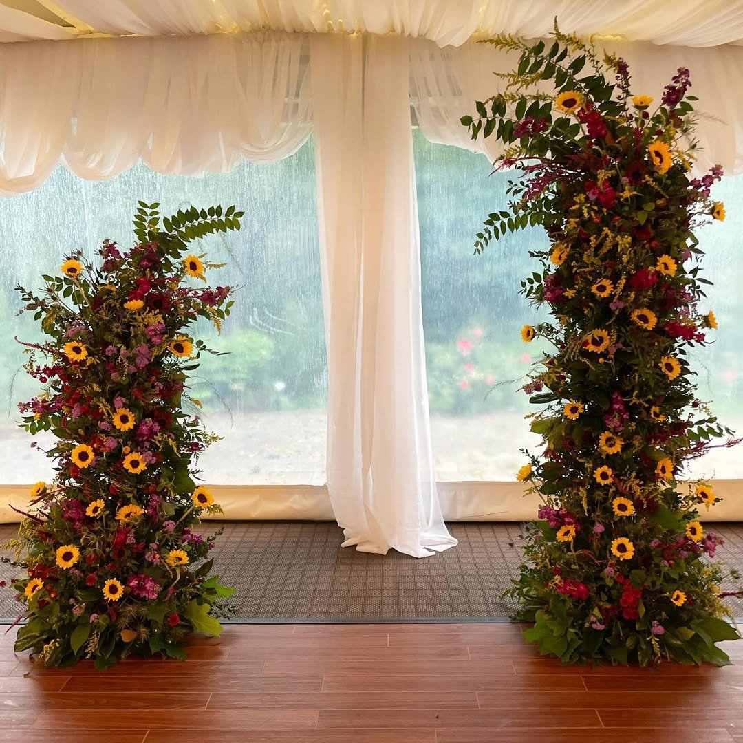 Sunflower Burst Arch 