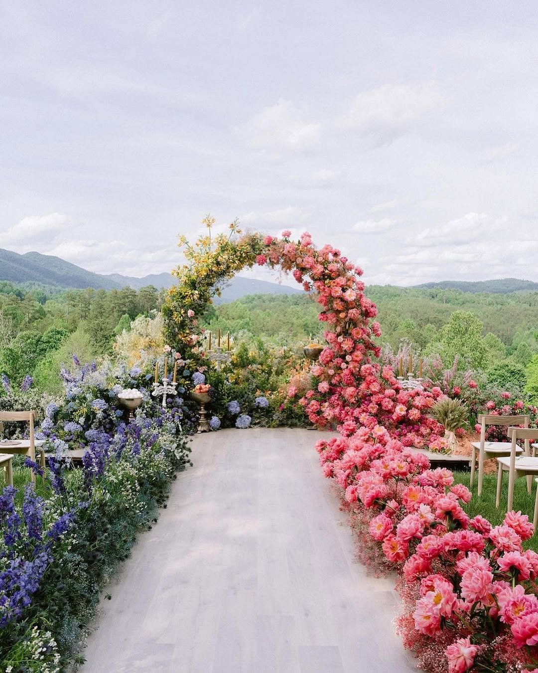 Blooming Arc of Dreams