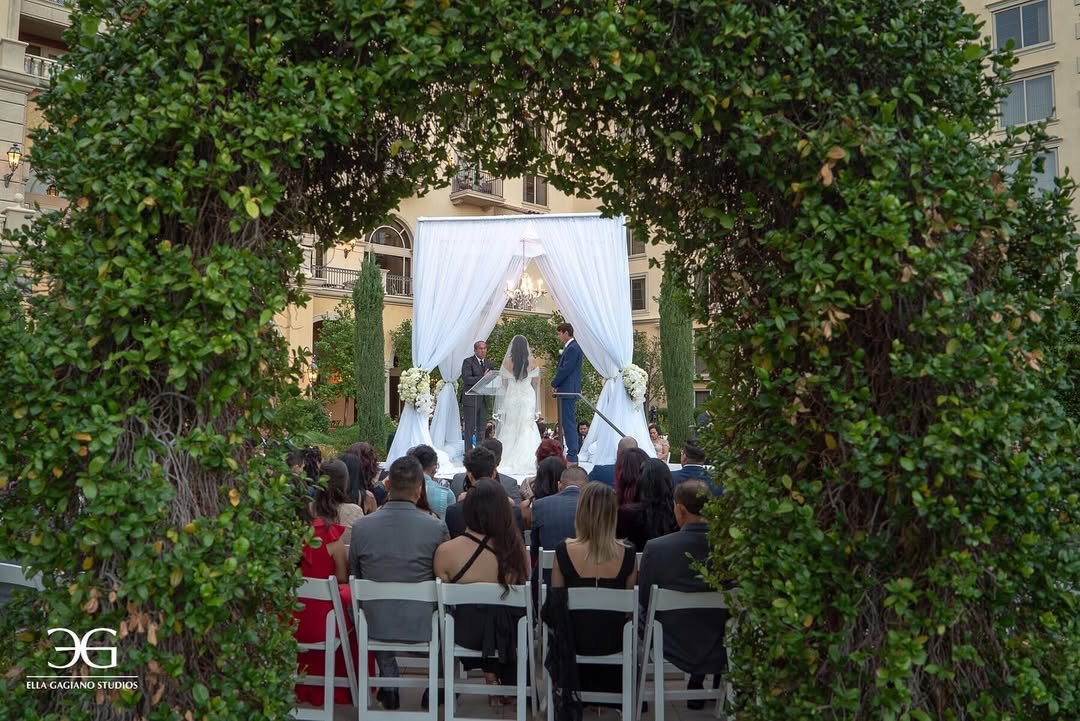 Classic Courtyard Vows