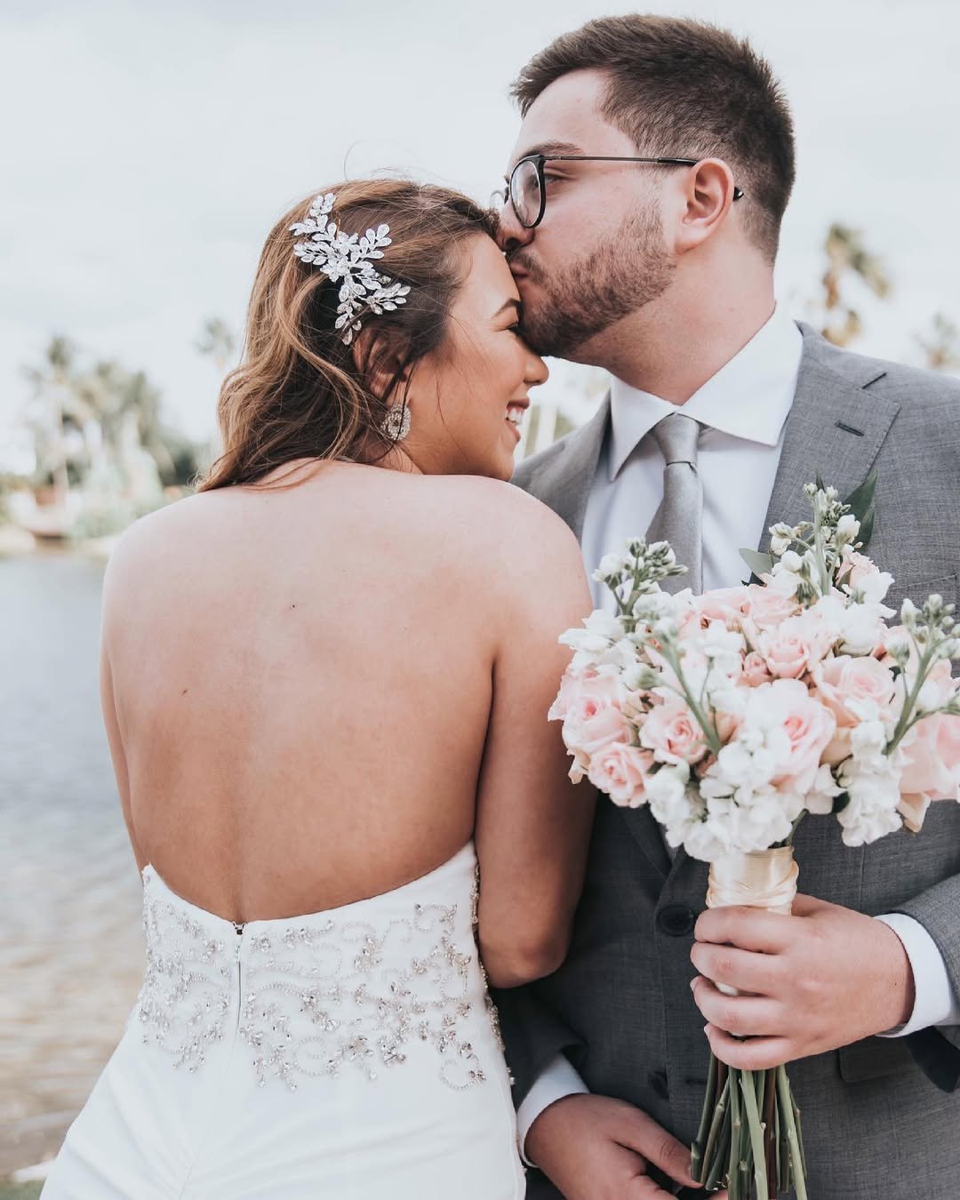 Classic Glam Side Sweep 