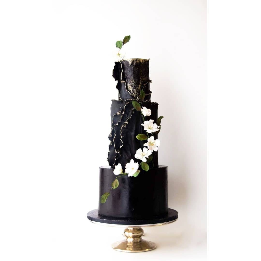 Dark Botanical Statement 