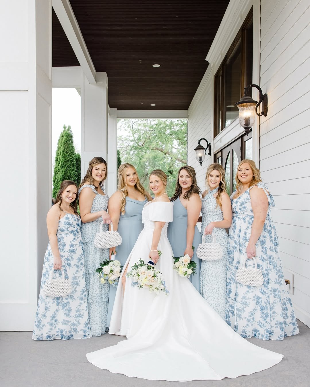 Elegant Garden Blues 