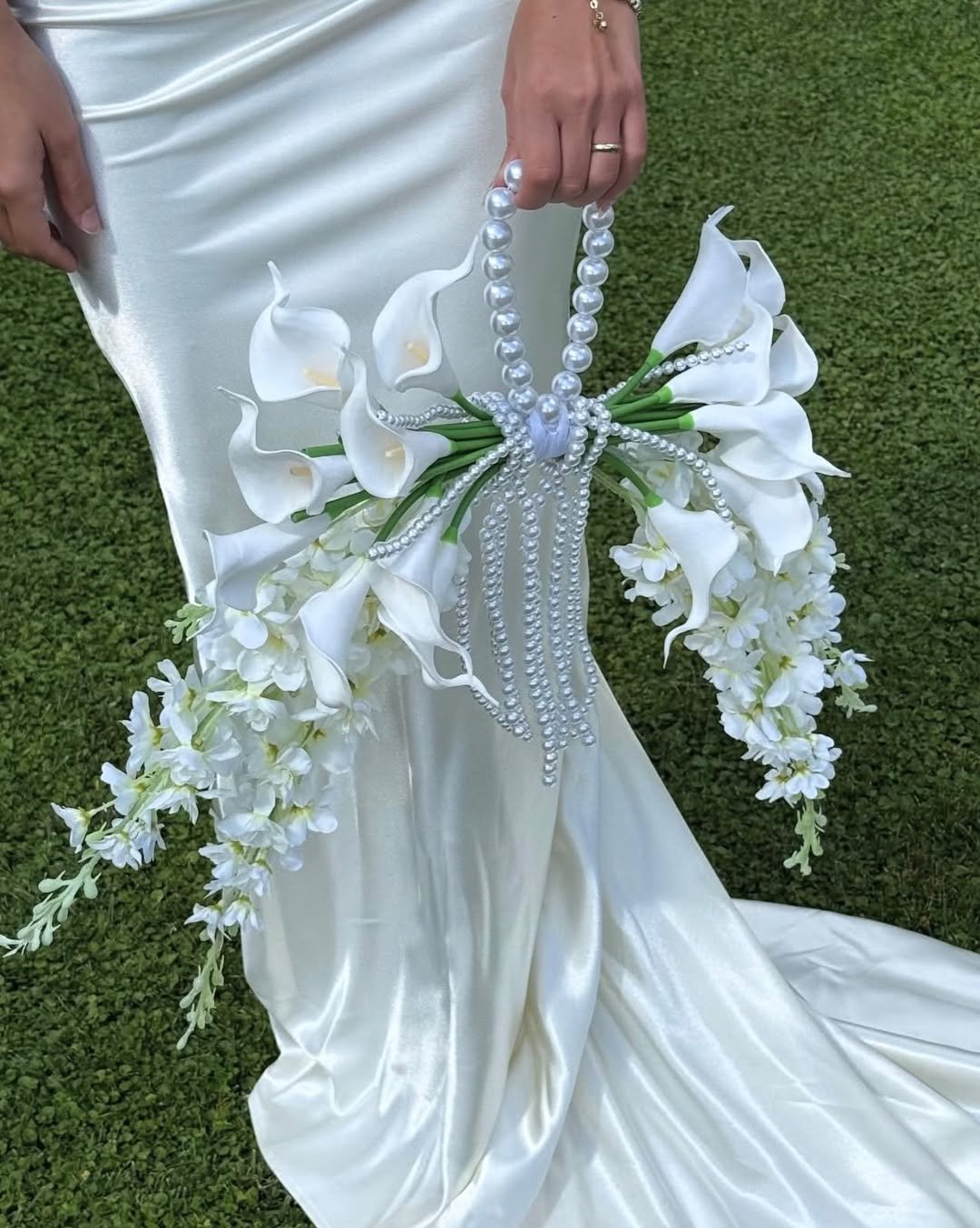 Elegant Pearl Cascade