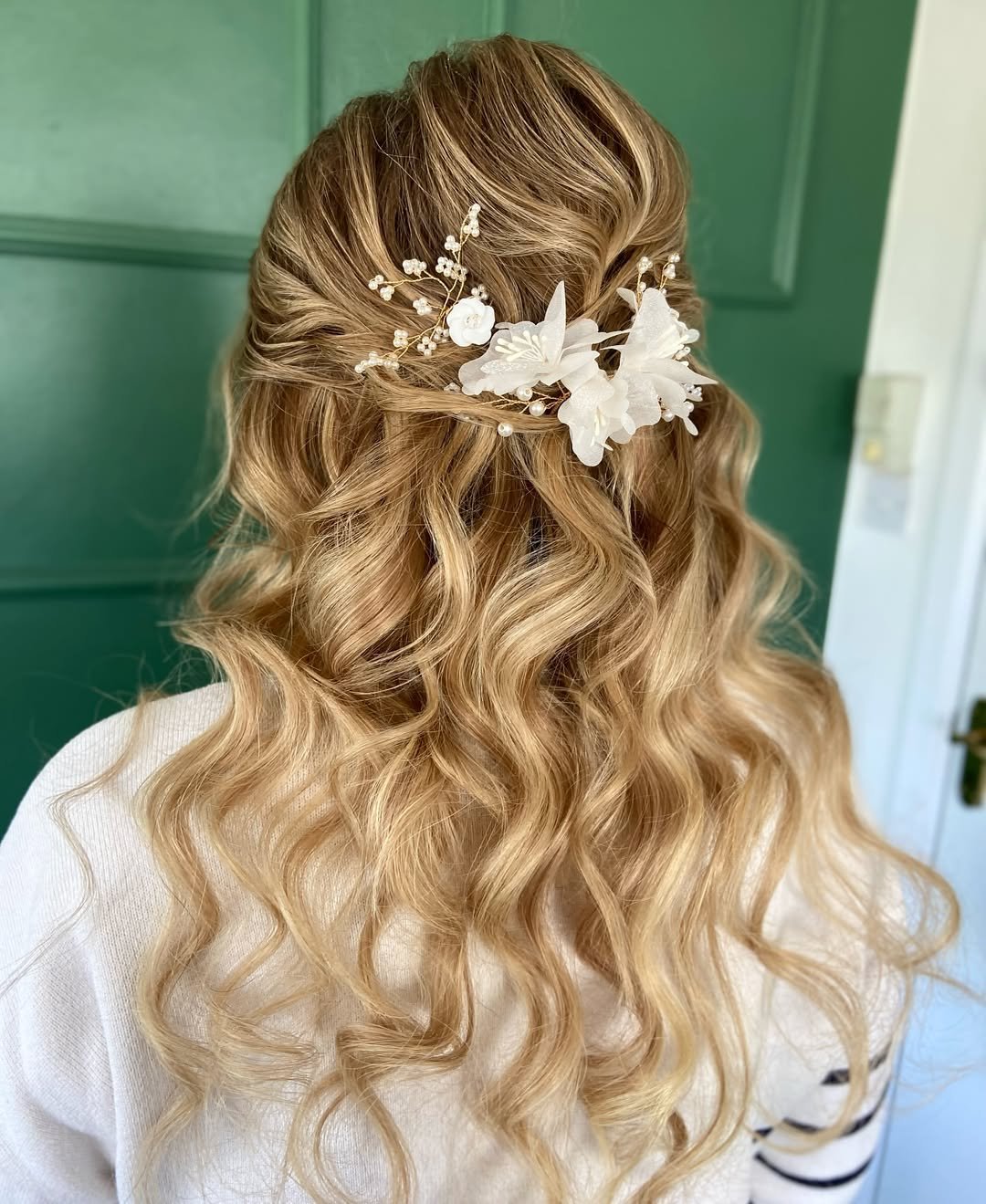  Enchanted Floral Elegance 