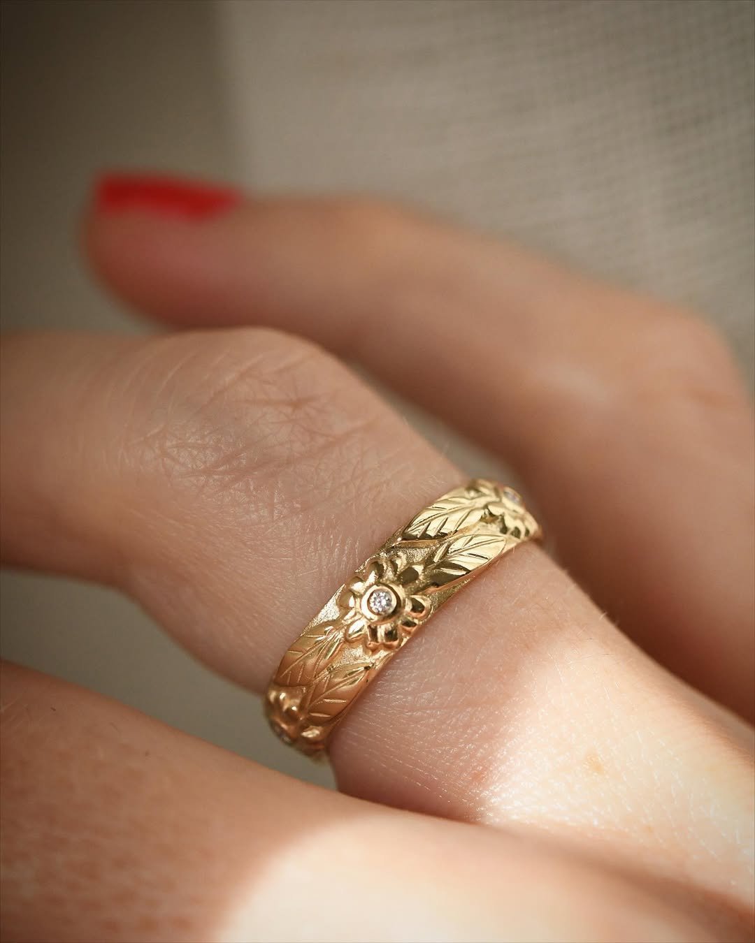 Engraved Sunrise Band 