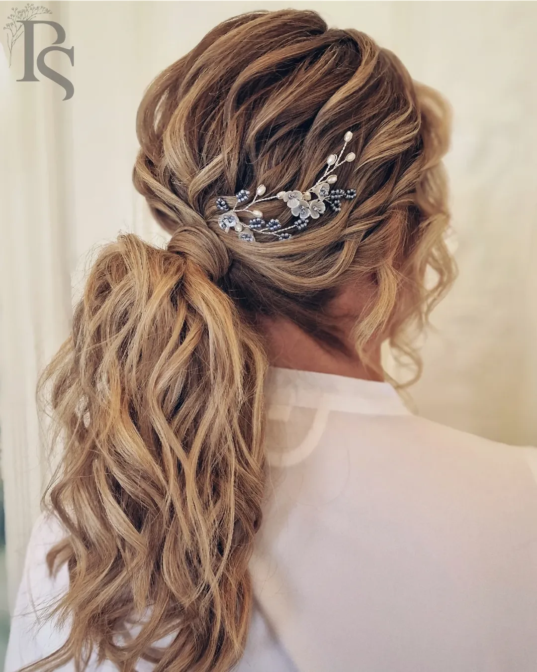 Ethereal Textured Flow 