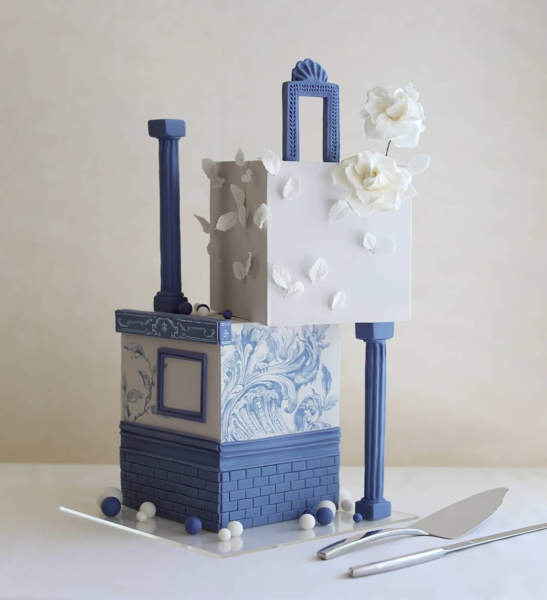 Geometric Sculpture Cake 
