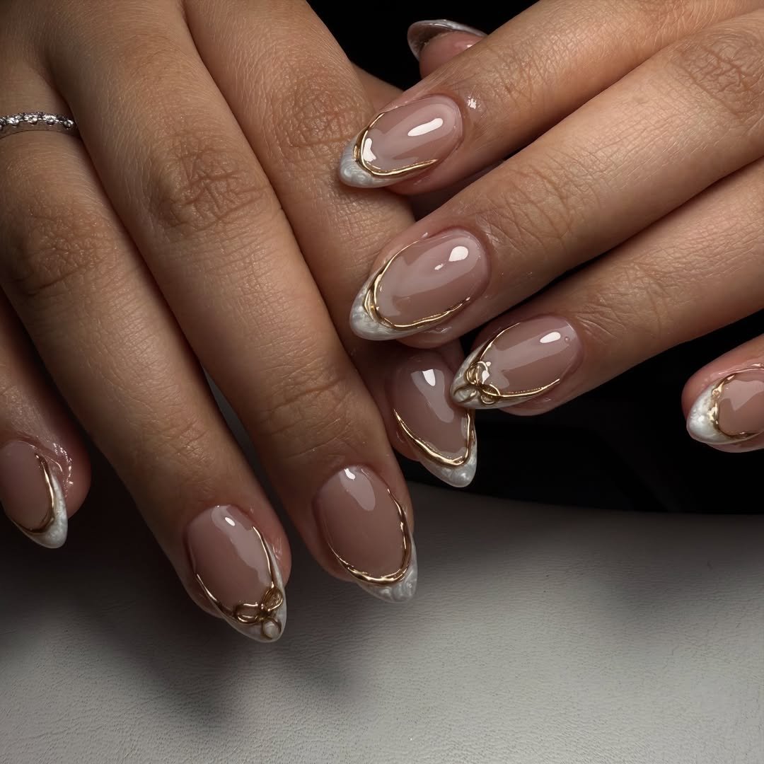 Gilded Petal Perfection 