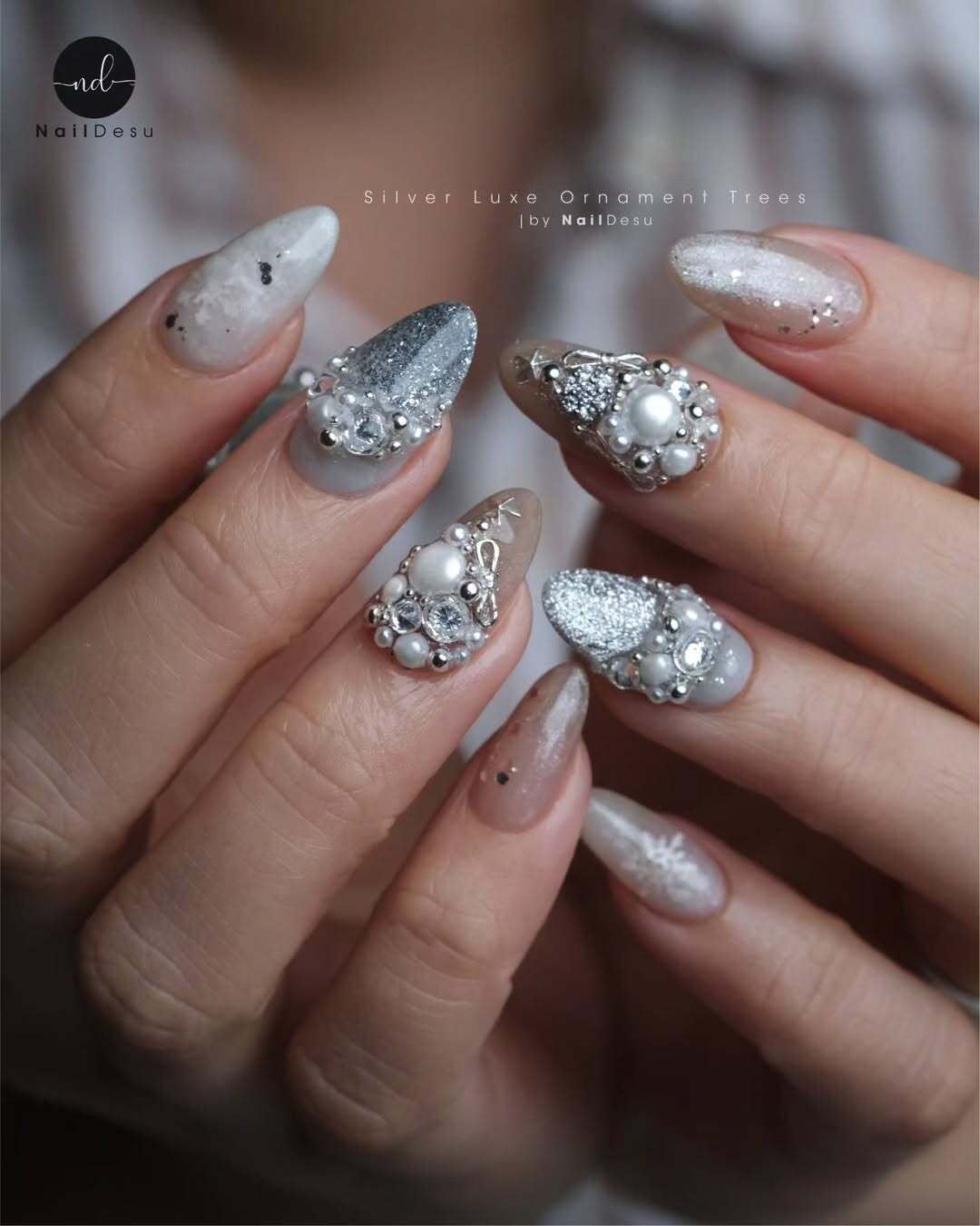 Luxe Ornament Elegance