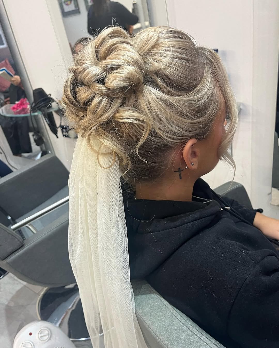 Luxe Veil Perfection