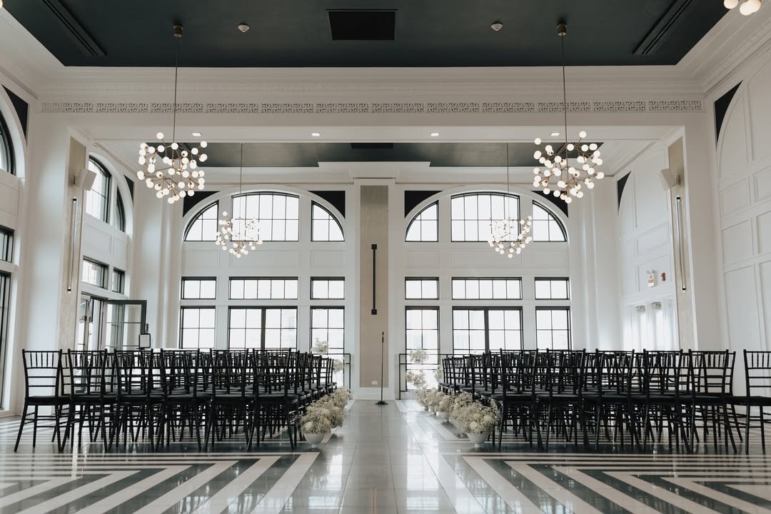 Modern Monochrome Elegance 