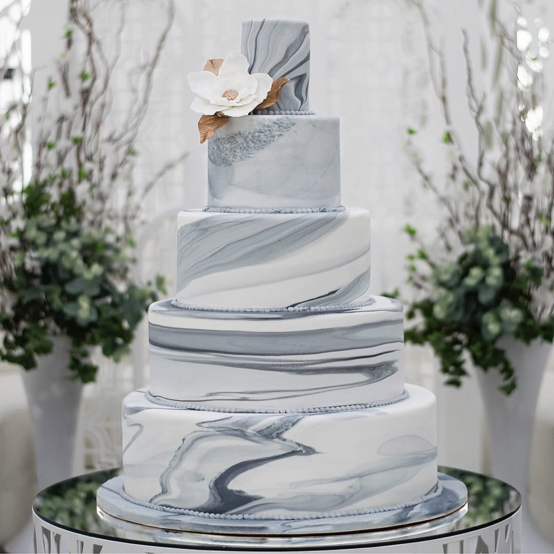 Monochrome Marble Grandeur 
