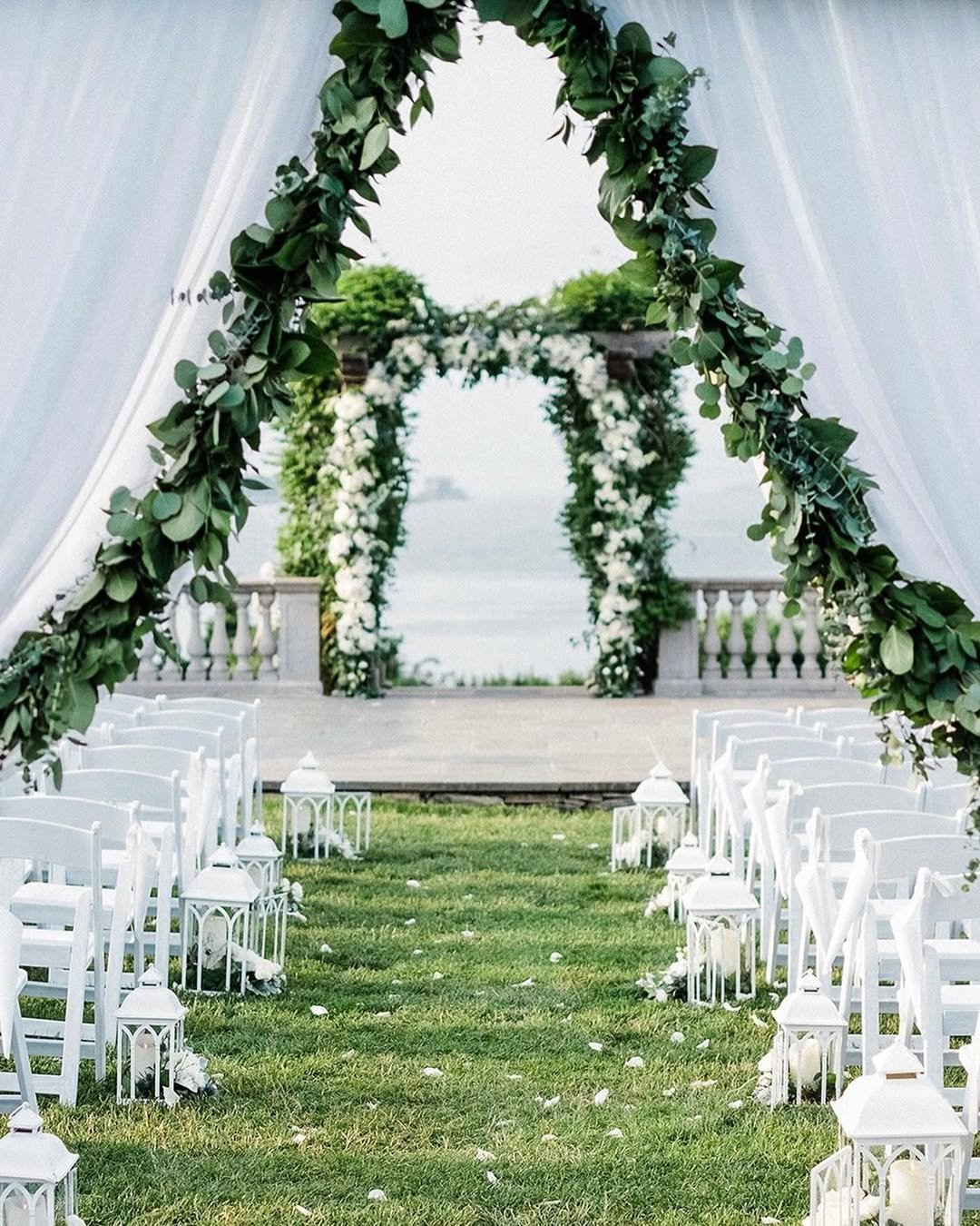  Ocean Arch Elegance