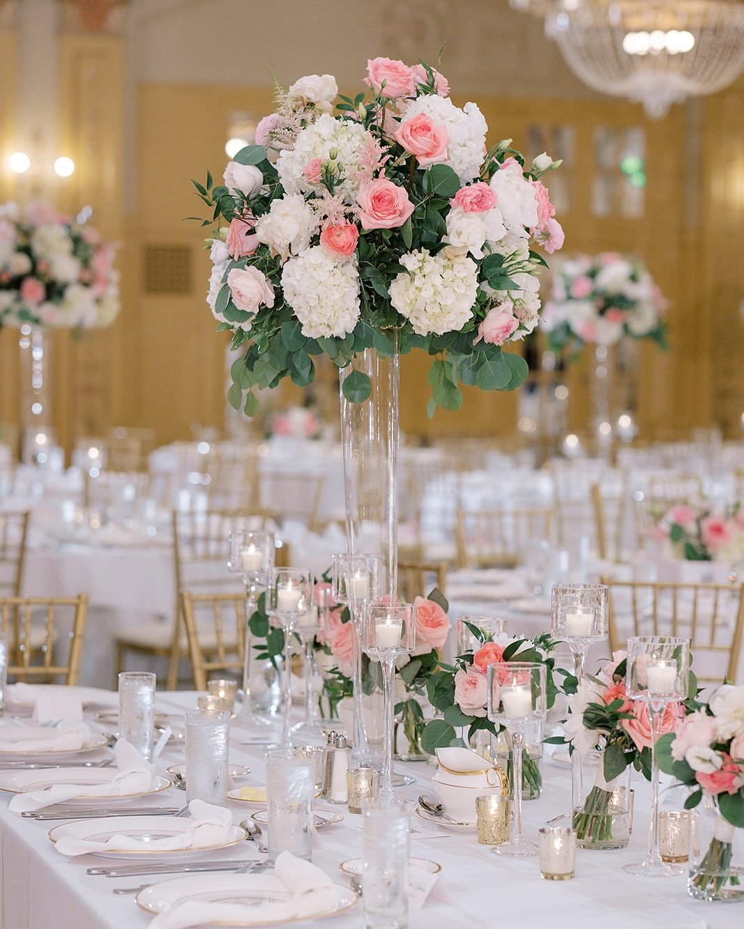 Romantic Ballroom Bloom 