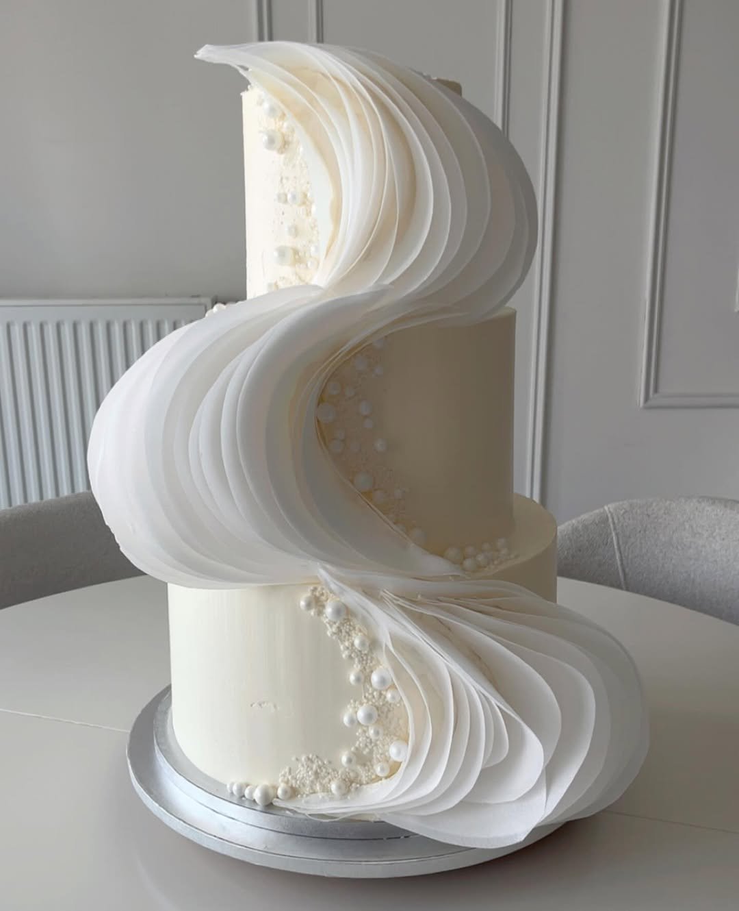 Sculpted Elegance 