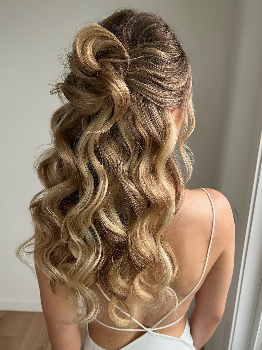 Sculpted Golden Bloom 