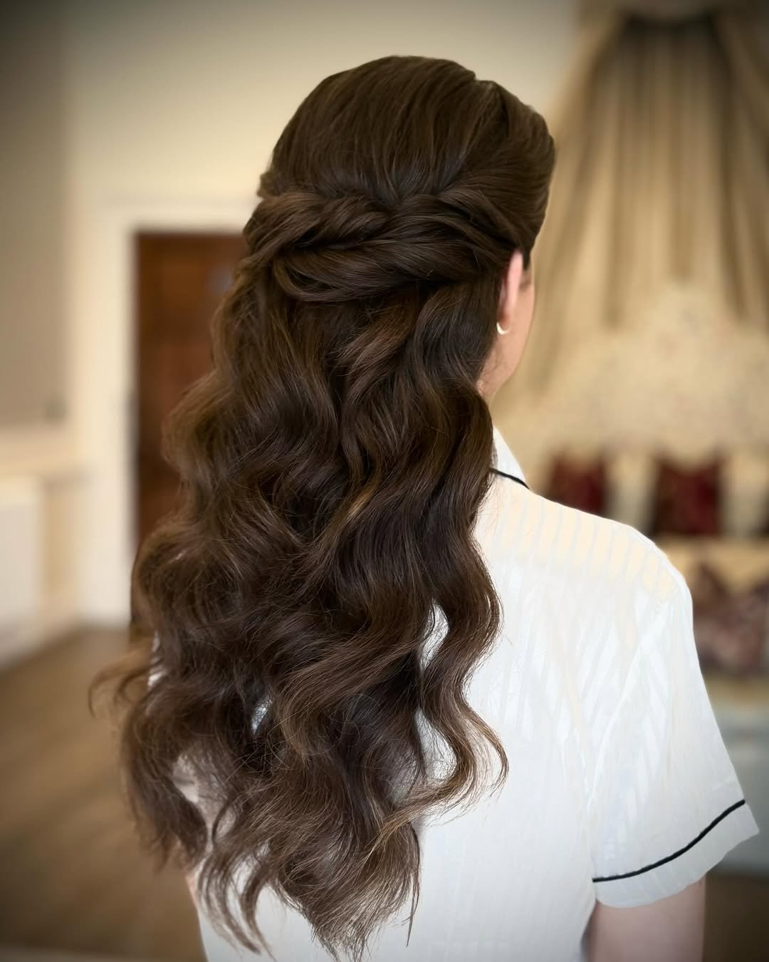 Softly Twisted Mocha Waves