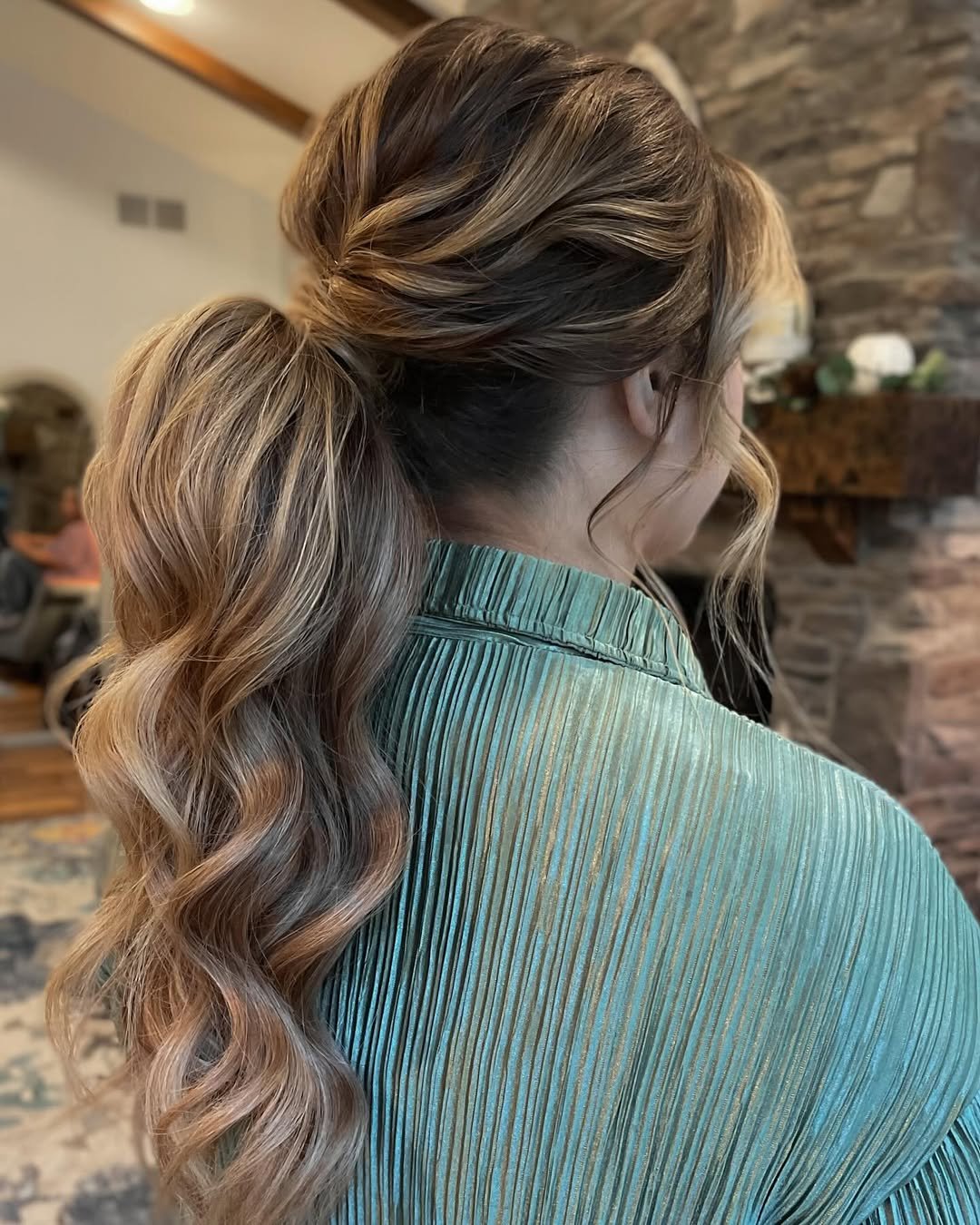 Statement Ponytail Waves