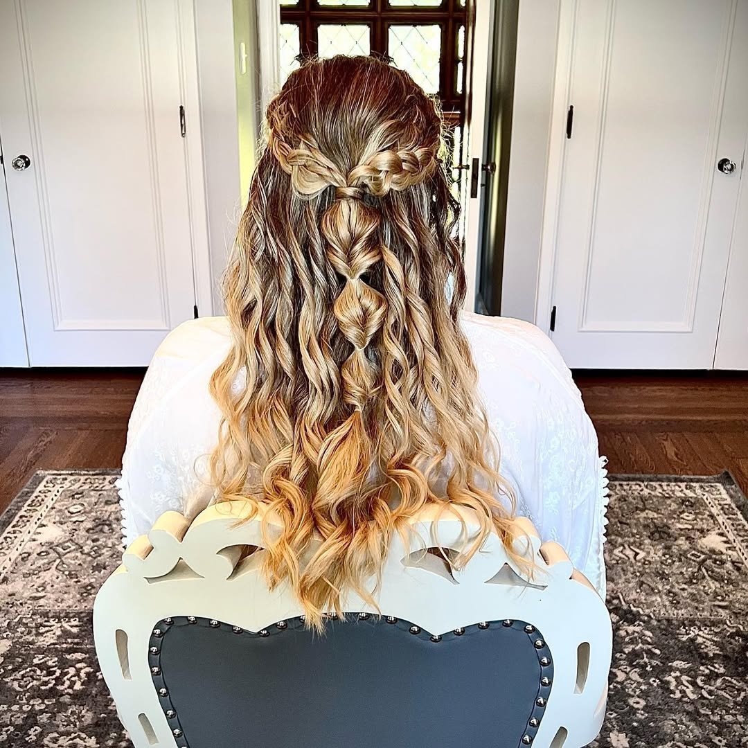 Twisted Garden Waves