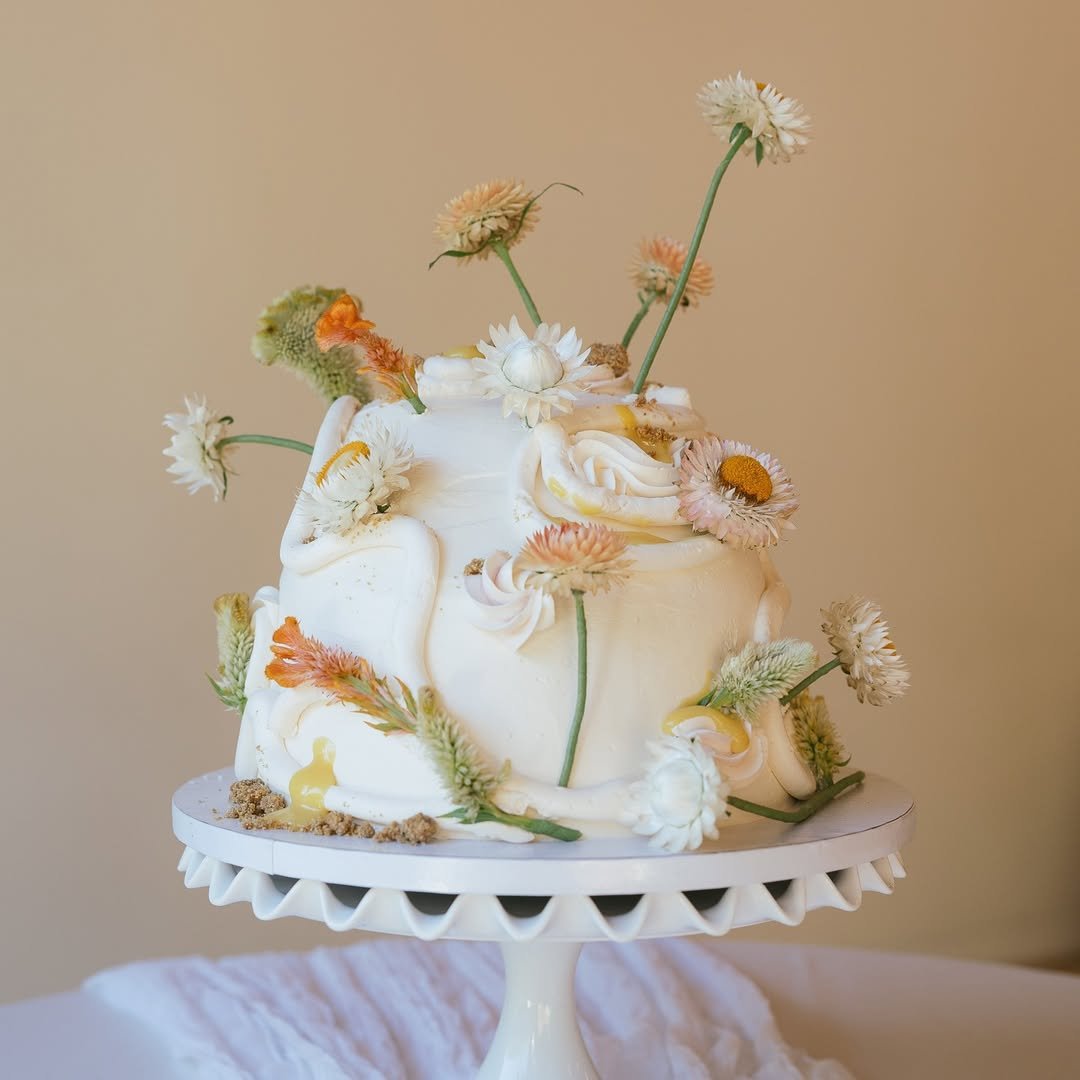 Whimsical Bloom Cake 