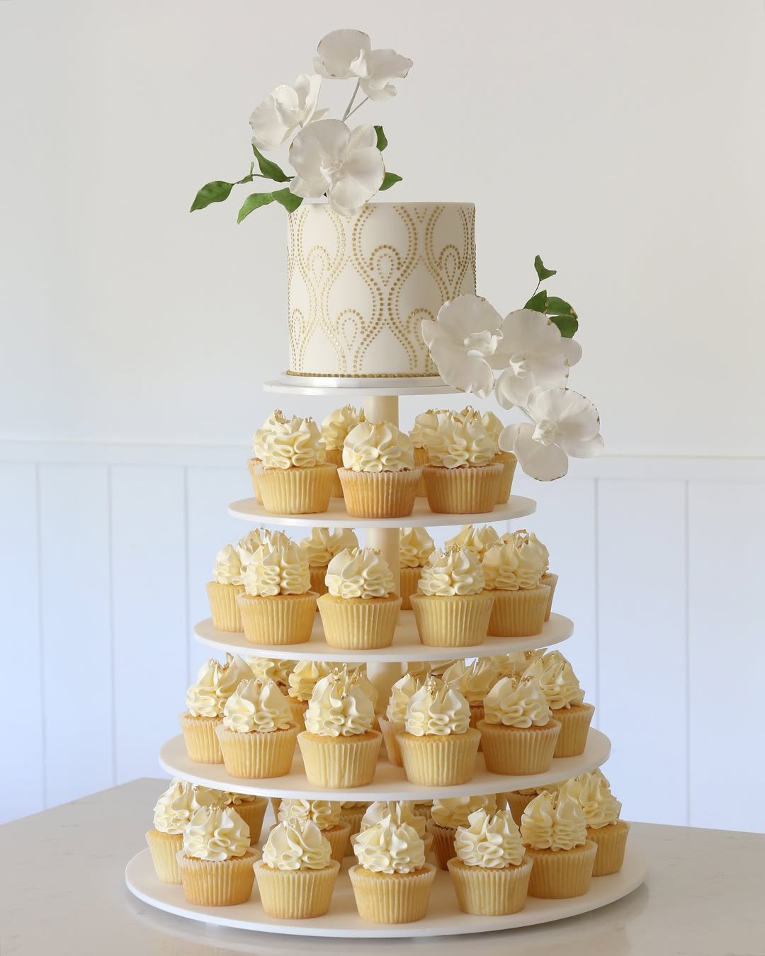 White & Gold Elegance