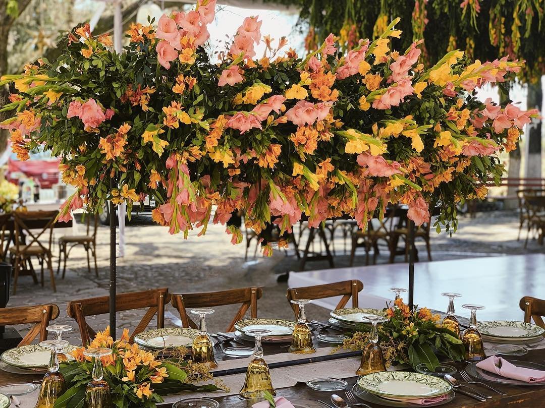 Citrus Sunset Tablescape