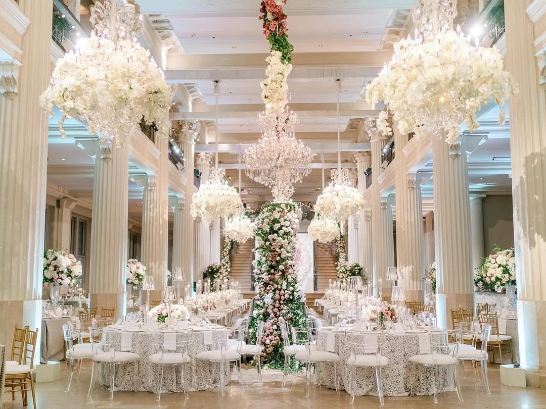  Grand Ballroom Bloom 