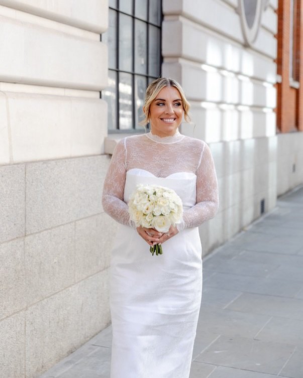 Lace-Wrapped City Muse 