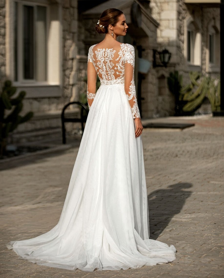 Regal Lace Enchantment 