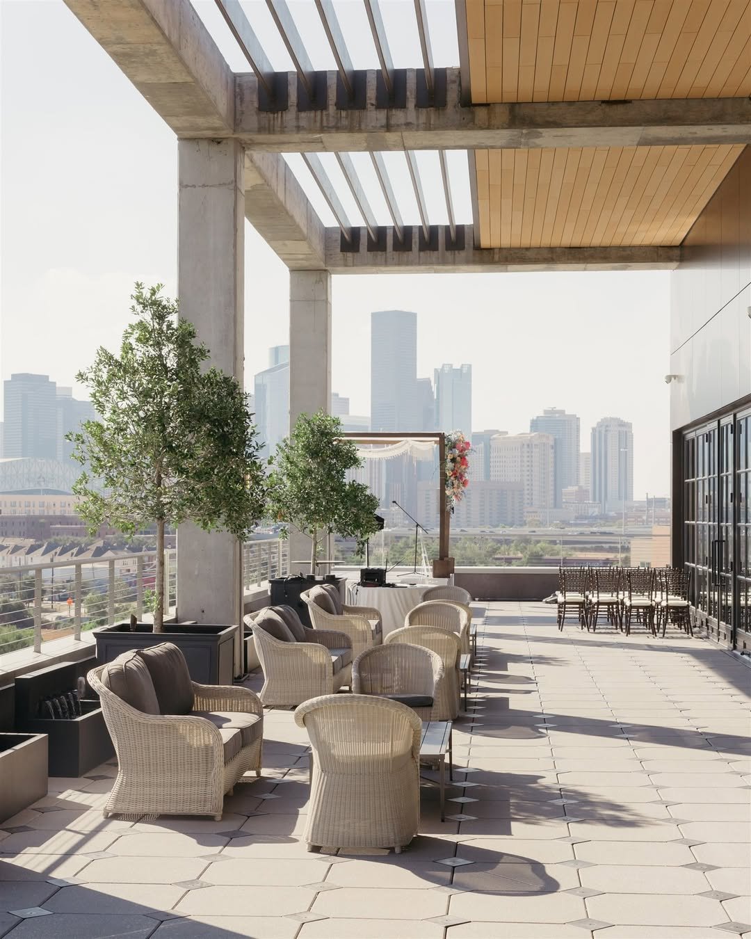 Skyline Terrace Chic 